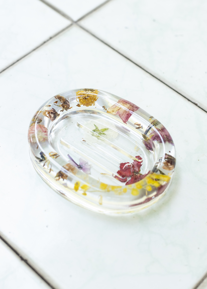 Jabonera de resina y flores naturales